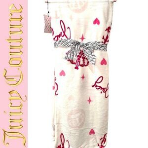 Juicy Couture Home Signature Logo Crown & Heart Oversized Plush Printed Throw